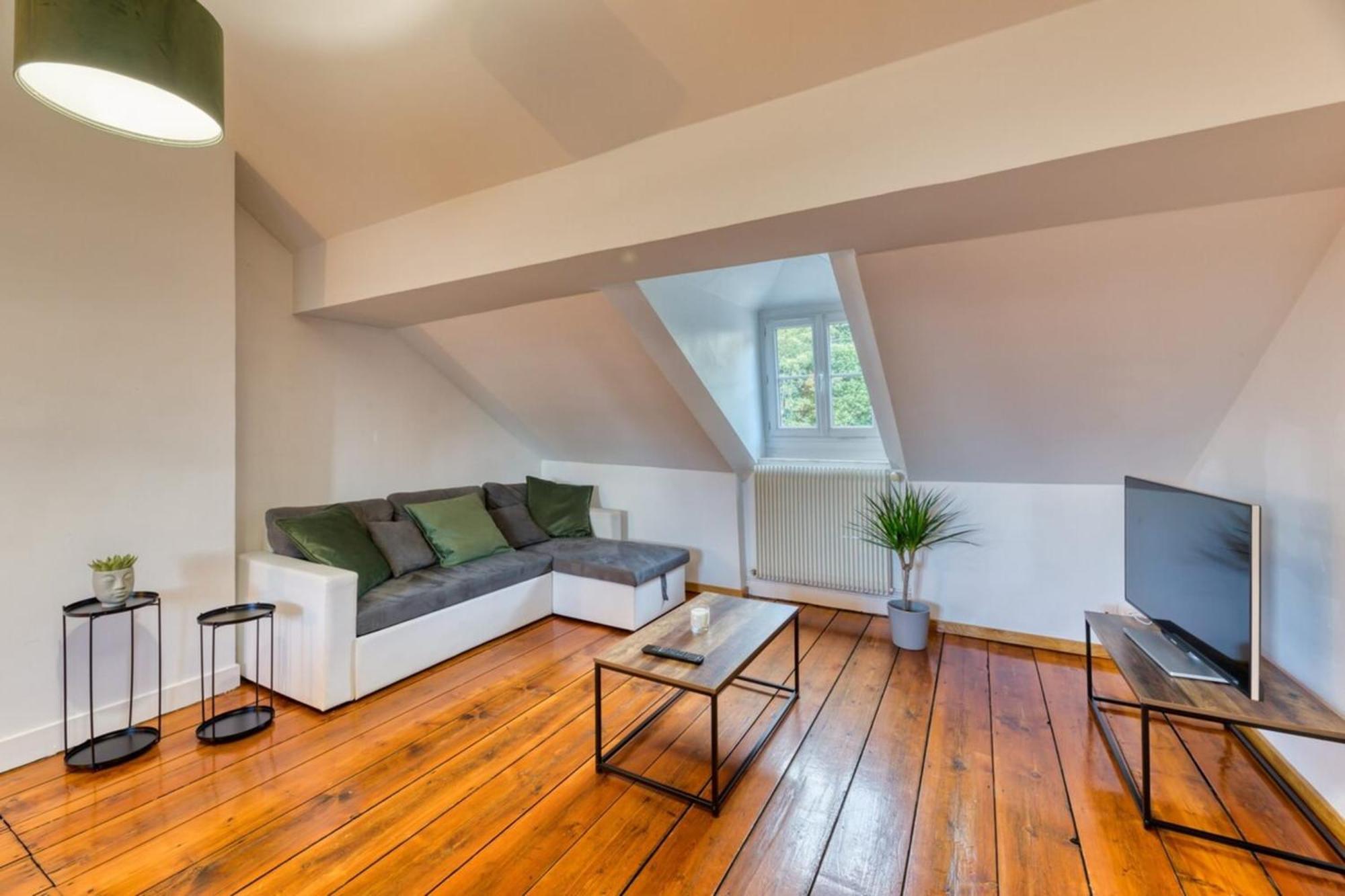 Michael Beau F3 La Bouille Apartment Exterior photo
