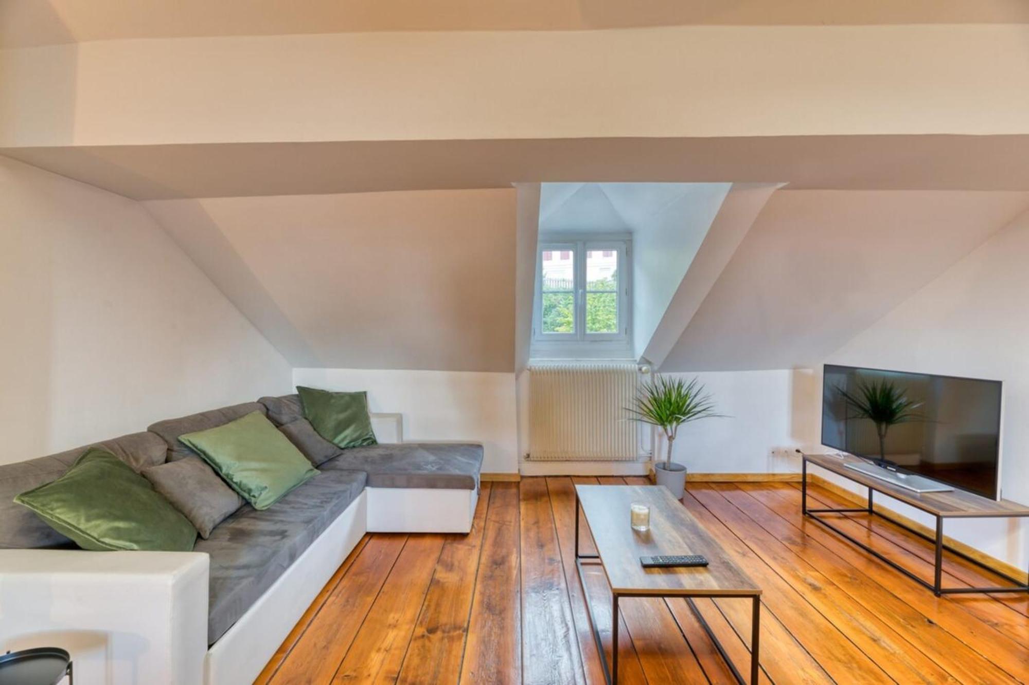 Michael Beau F3 La Bouille Apartment Exterior photo